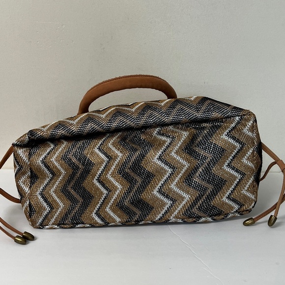 Purse, Miss Albright, black/tan/white chevron pattern, leather trim, EUC!! - Picture 7 of 14